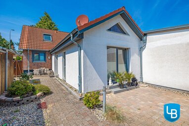 Doppelhaushälfte zum Kauf 315.000 € 2 Zimmer 83,8 m² 453 m² Grundstück frei ab 01.10.2024 Groß Steinrade / Schönböcken Lübeck 23556