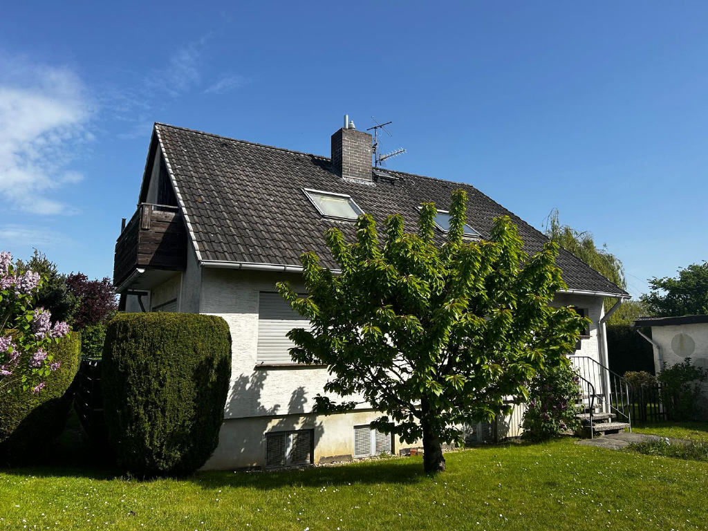 Haus zum Kauf 345.000 € 7 Zimmer 134 m²<br/>Wohnfläche 765 m²<br/>Grundstück Altenbauna Baunatal-Altenbauna 34225