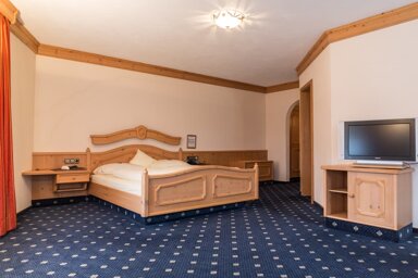 Wohnung zur Miete Wohnen auf Zeit 1.450 € 1 Zimmer 40 m² frei ab 01.01.2025 Alt-Erlenbach Nieder-Erlenbach Frankfurt am Main 60437