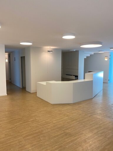 Praxisfläche zur Miete provisionsfrei 6.908 € 12 Zimmer 383,8 m² Bürofläche Reichsstraße 12 Westend Berlin 14052