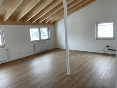 Wohnung zur Miete 1.150 € 3,5 Zimmer 96 m² Geschoss 1/1 Schubertstraße 8 Gosheim 78559