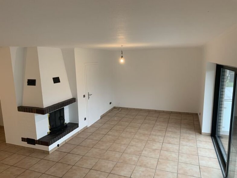 Wohnung zur Miete 1.600 € 6,5 Zimmer 153 m² Geschoss 1/3 Quettingen Leverkusen 51377