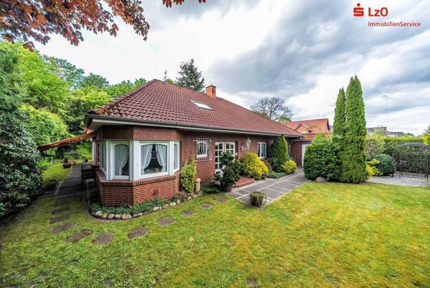 Einfamilienhaus zum Kauf 695.000 € 4 Zimmer 215,8 m² 1.759 m² Grundstück Flötenteich Oldenburg 26125