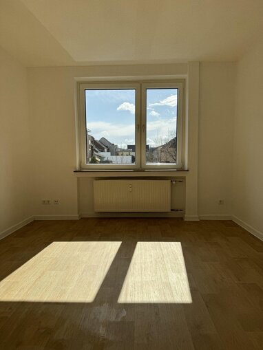 Wohnung zur Miete 407 € 1 Zimmer 32 m² 1. Geschoss Hildegardstr. 3 Sterkrade - Mitte Oberhausen 46145