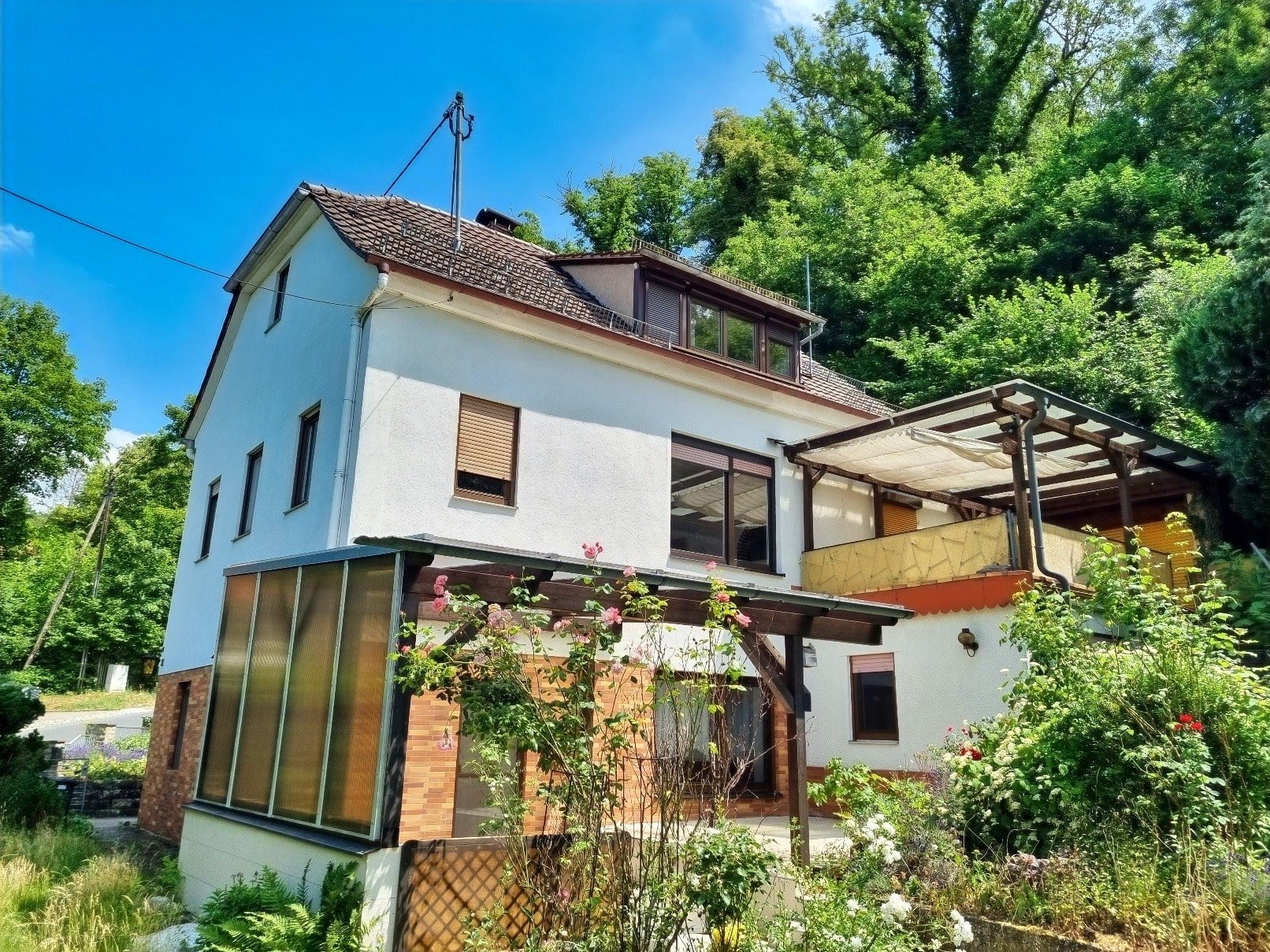 Mehrfamilienhaus zum Kauf 250.000 € 8 Zimmer 200 m²<br/>Wohnfläche 920 m²<br/>Grundstück ab sofort<br/>Verfügbarkeit Königsberg Königsberg 97486