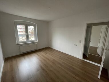 Wohnung zur Miete 302 € 3 Zimmer 55,8 m² 2. Geschoss Elisenstraße 19 Alt Fermersleben Magdeburg 39122