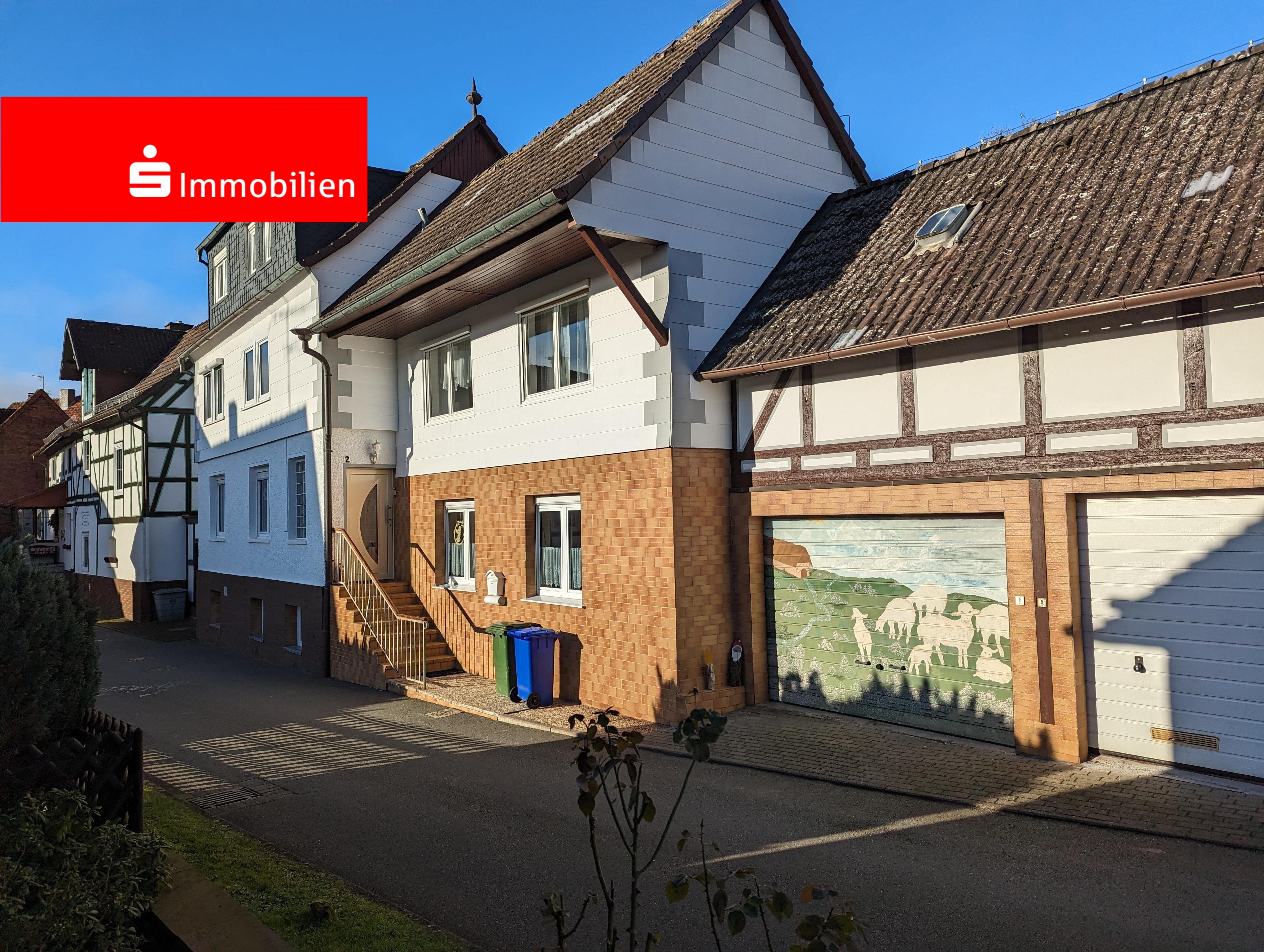 Einfamilienhaus zum Kauf 149.000 € 8 Zimmer 140 m²<br/>Wohnfläche 806 m²<br/>Grundstück Massenhausen Bad Arolsen 34454