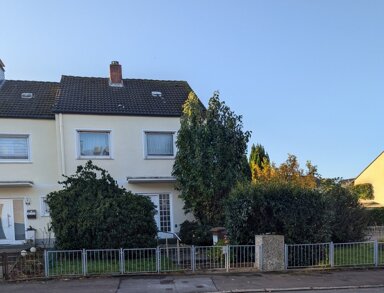 Reihenendhaus zum Kauf 275.000 € 4 Zimmer 96,2 m² 418 m² Grundstück Flughafen Dortmund 44319