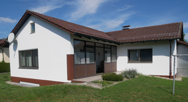 Haus zum Kauf 350.000 € 4 Zimmer 144 m² 748 m² Grundstück frei ab sofort Hartkirchen Pocking 94060