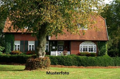 Einfamilienhaus zum Kauf Zwangsversteigerung 880.000 € 4 Zimmer 245 m² 868 m² Grundstück Kanzlerfeld und Bundesanstalten Braunschweig 38116