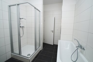 Wohnung zur Miete 673 € 4 Zimmer 79,1 m² EG frei ab 01.02.2025 Robert-Koch-Straße 6 Schkeuditz Schkeuditz 04435