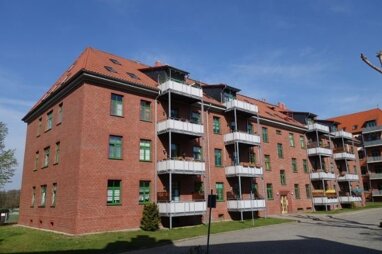 Wohnung zur Miete 620 € 4 Zimmer 94,8 m² 1. Geschoss frei ab sofort Max-Sens-Platz 2 Zerbst Zerbst/Anhalt 39261