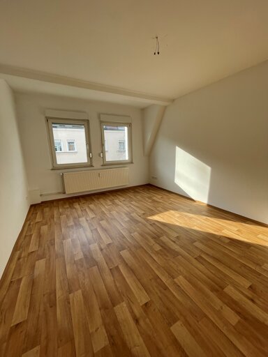 Wohnung zur Miete 475 € 2 Zimmer 56 m² Geschoss 3/3 frei ab sofort Wattstraße 7 Gugelstraße Nürnberg 90459