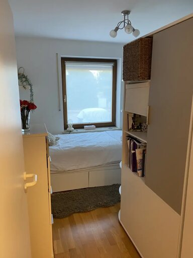 Wohnung zur Miete 700 € 3 Zimmer 105 m² frei ab sofort Herbstweg Krailling Krailling 82152