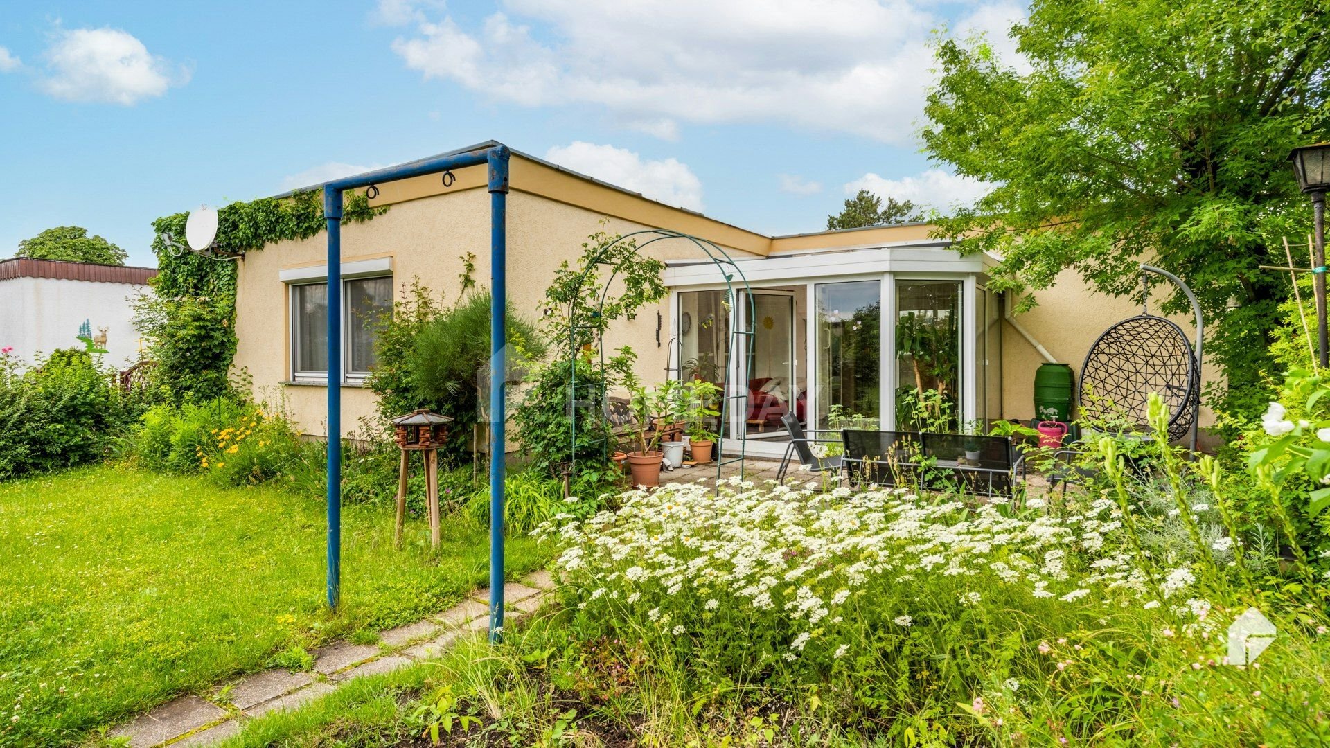 Bungalow zum Kauf 230.000 € 5 Zimmer 145 m²<br/>Wohnfläche 580 m²<br/>Grundstück Merseburg Merseburg 06217