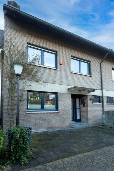 Reihenmittelhaus zum Kauf 449.000 € 5 Zimmer 142,7 m² 300 m² Grundstück frei ab sofort Tierpark Krefeld 47809