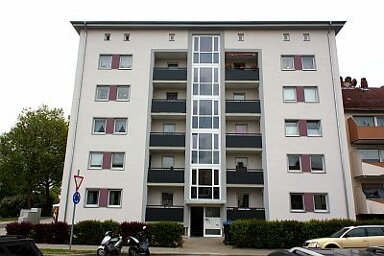 Wohnung zur Miete 669 € 4 Zimmer 94 m² 4. Geschoss frei ab 01.05.2025 H.-v.-Fallersleben-Str. 27 Weiße Schanze Wolfenbüttel 38304