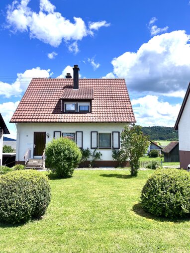 Einfamilienhaus zum Kauf 195.000 € 4,5 Zimmer 103 m² 803 m² Grundstück Böhringen Dietingen-Böhringen 78661