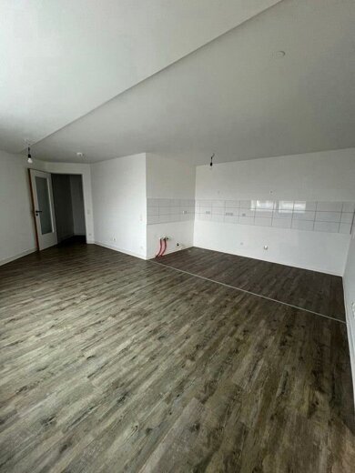 Wohnung zur Miete 426 € 2 Zimmer 54 m² 5. Geschoss frei ab 05.03.2025 Berliner Str. 27a Friedrichstadt Dresden 01067