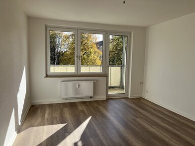 Wohnung zur Miete 295 € 3 Zimmer 61 m² 3. Geschoss Carl-von-Ossietzky-Straße 109 Gablenz 241 Chemnitz 09127