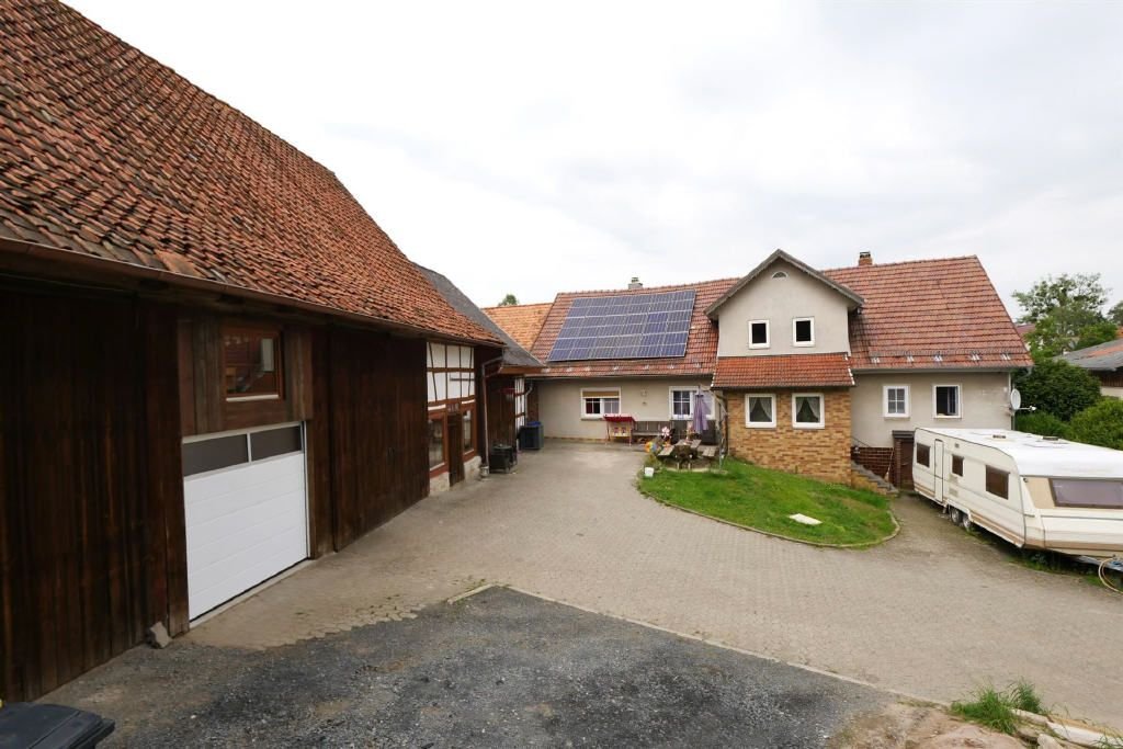 Haus zum Kauf 315.000 € 6 Zimmer 170 m²<br/>Wohnfläche 2.554 m²<br/>Grundstück Grattstadt Bad Rodach 96476