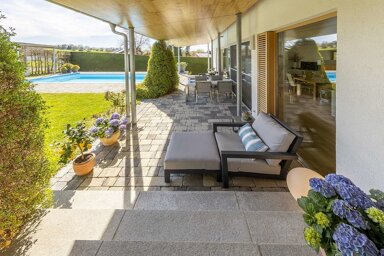 Villa zum Kauf 1.195.000 € 4 Zimmer 255 m² 1.939 m² Grundstück Oberuttlau Haarbach - Oberuttlau 94542