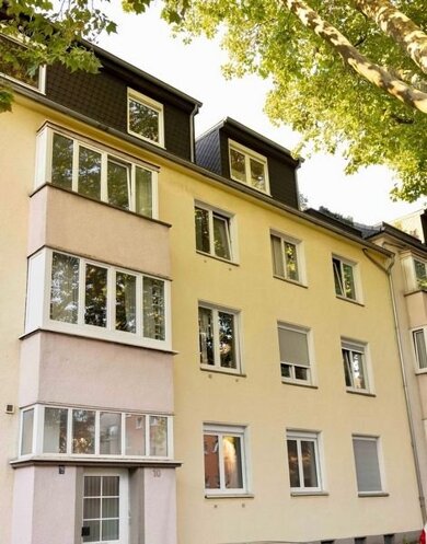 Wohnung zur Miete 600 € 3 Zimmer 82 m² 3. Geschoss Friedbergstraße 10 Holsterhausen Essen 45147