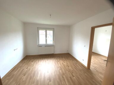 Wohnung zur Miete 270 € 2 Zimmer 41,4 m² 1. Geschoss frei ab sofort R.-Luxemburg-Straße 12 Schönebeck Schönebeck (Elbe) 39218