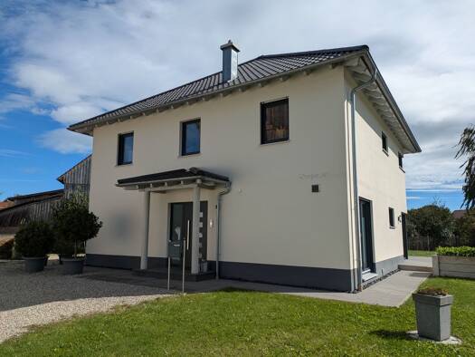 Einfamilienhaus zur Miete 1.790 € 5 Zimmer 160 m² 785 m² Grundstück frei ab sofort Bronnen Salgen 87775