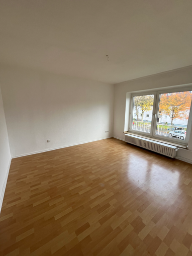 Wohnung zur Miete 325 € 2 Zimmer 44 m² 1. Geschoss Kampstraße 24 Fahrn Duisburg 47179