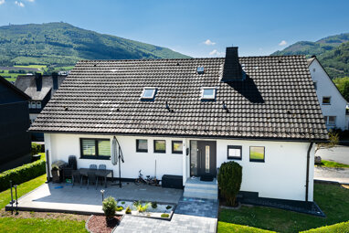Einfamilienhaus zum Kauf 389.000 € 4 Zimmer 172 m² 653 m² Grundstück frei ab 01.01.2025 Olsberg Olsberg 59939