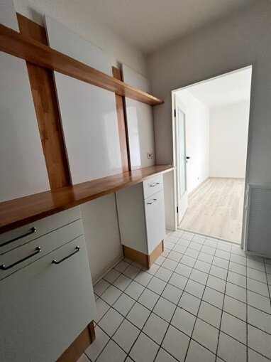 Wohnung zur Miete 200 € 1 Zimmer 22 m² 2. Geschoss frei ab sofort Lion-Feuchtwanger-Str. 27 Schilfbreite Magdeburg 39120