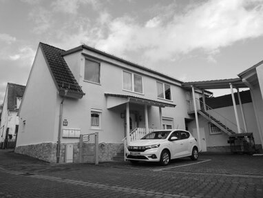 Mehrfamilienhaus zum Kauf 250.000 € 5 Zimmer 130 m² 242 m² Grundstück Mittel-Gründau Gründau 63584