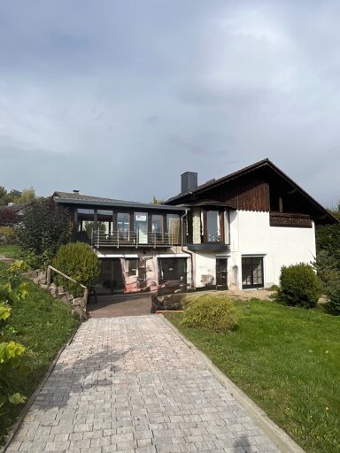 Einfamilienhaus zum Kauf 295.000 € 8 Zimmer 265 m² 1.375 m² Grundstück Schreufa Schreufa 35066