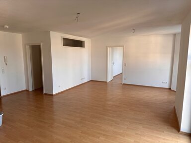 Wohnung zur Miete 900 € 2,5 Zimmer 80 m² 2. Geschoss frei ab sofort Weinstrasse 22-24 Schongau 86956