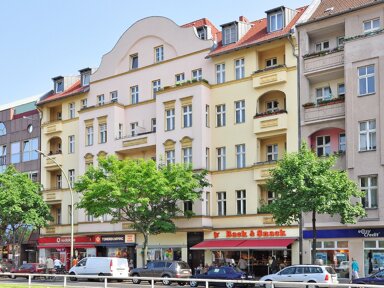 Wohnung zur Miete 804 € 2 Zimmer 66,1 m² frei ab sofort Müllerstr. 30 Wedding Berlin 13353