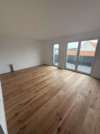 Wohnung zur Miete 900 € 2 Zimmer 57,1 m² frei ab sofort Langendiebacher Straße 17 Ravolzhausen Neuberg 63543