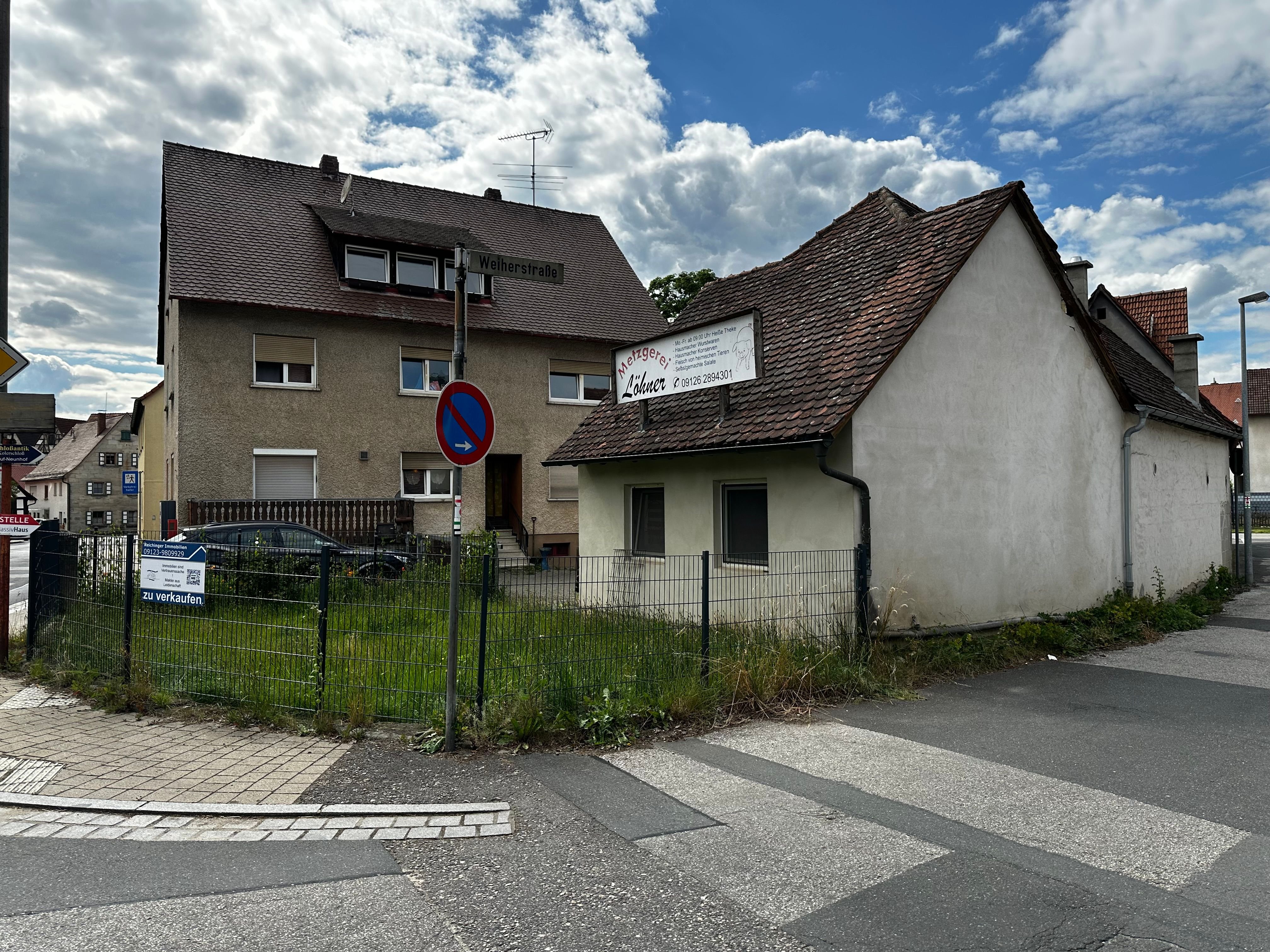Haus zum Kauf 349.000 € 11 Zimmer 320 m²<br/>Wohnfläche 902 m²<br/>Grundstück Neunhof Lauf an der Pegnitz 91207