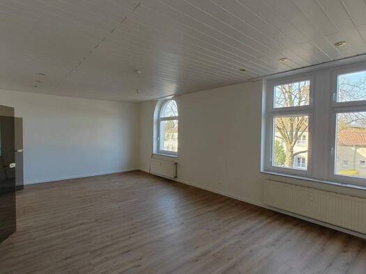 Wohnung zur Miete 850 € 3 Zimmer 96 m² frei ab 01.04.2026 Kirchstr. 63 Broich Mülheim an der Ruhr 45479
