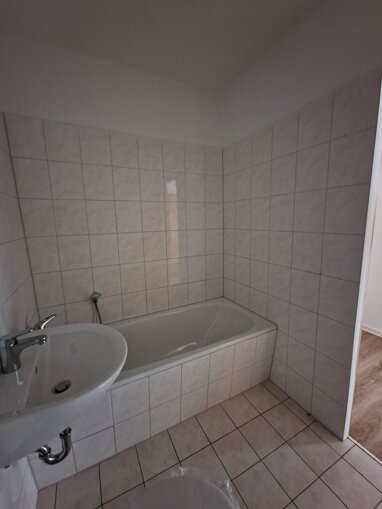 Wohnung zur Miete 290 € 2 Zimmer 55,8 m² Erdgeschoss Bolzeschachtstr. 20 Helbra 06311