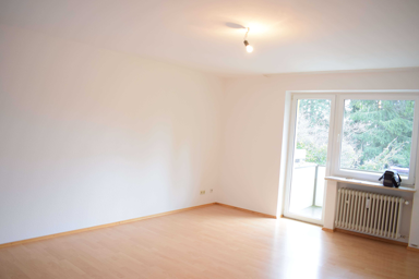 Wohnung zur Miete 700 € 2 Zimmer 65 m² frei ab sofort Augsburgerstraße Germering Germering 82110