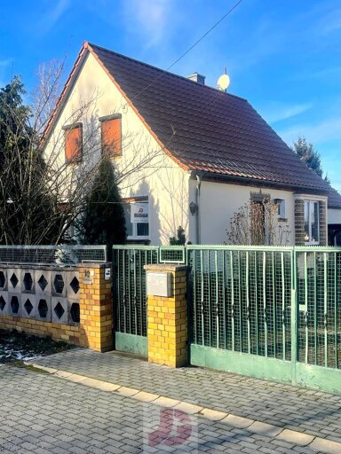 Einfamilienhaus zum Kauf 195.000 € 4 Zimmer 114 m² 1.165 m² Grundstück Sprottaer Straße 10 Battaune Doberschütz 04838