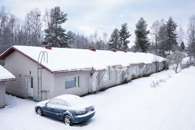 Reihenmittelhaus zum Kauf 74.000 € 3 Zimmer 65,5 m² 1.838 m² Grundstück Nivarinne 1 Rovaniemi 96900