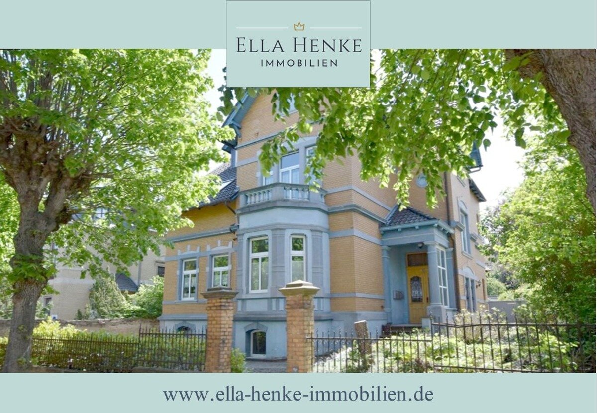 Villa zum Kauf 440.000 € 8 Zimmer 330 m²<br/>Wohnfläche 923 m²<br/>Grundstück Blankenburg Blankenburg 38889