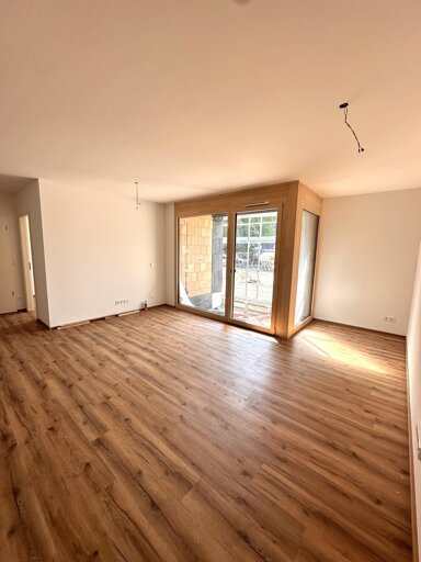 Wohnung zur Miete 1.427 € 3 Zimmer 95 m² 2. Geschoss frei ab sofort Friedrichshafen - Mitte 1 Friedrichshafen 88046