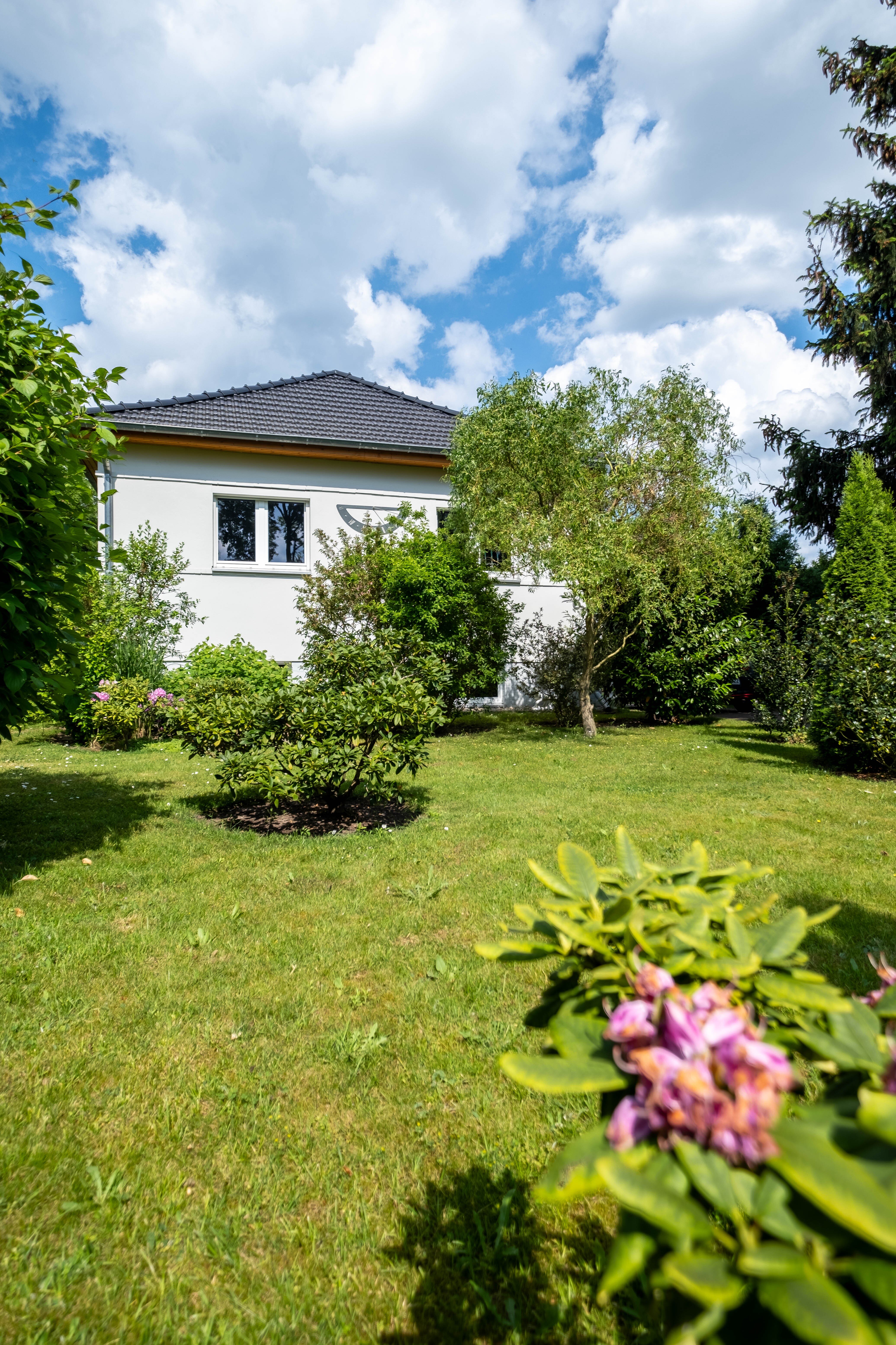 Bungalow zum Kauf 395.000 € 2 Zimmer 58 m²<br/>Wohnfläche 898 m²<br/>Grundstück Falkenhain Falkensee 14612