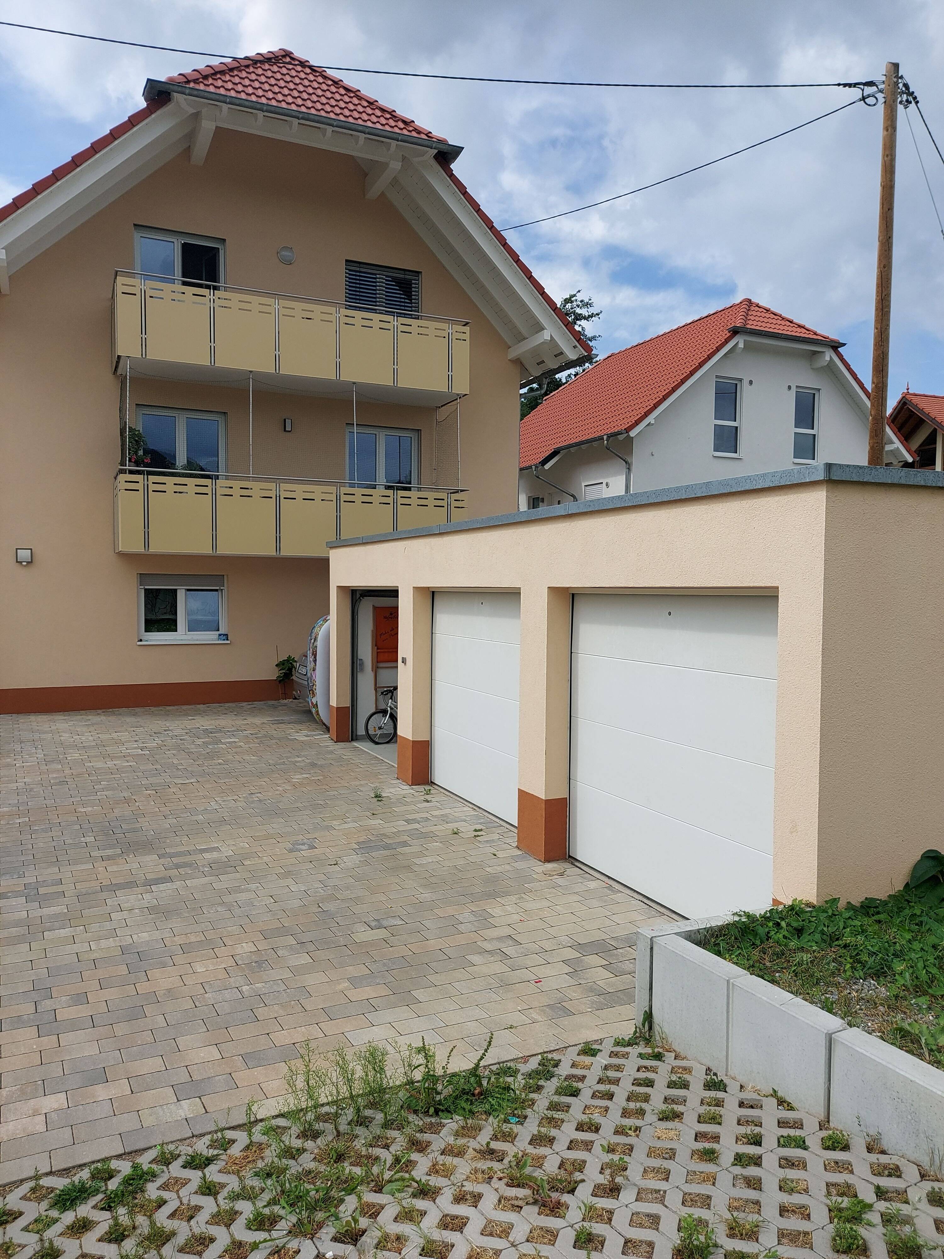 Immobilie in Albersweiler - Moderne 4 Zimmer Wohnung mit Garage und Garten - Bild 0