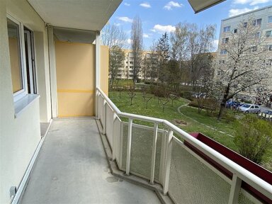 Wohnung zur Miete 323 € 3 Zimmer 58,8 m² 5. Geschoss frei ab 01.04.2025 Zeulsdorfer Straße 69 Lusan Gera 07549