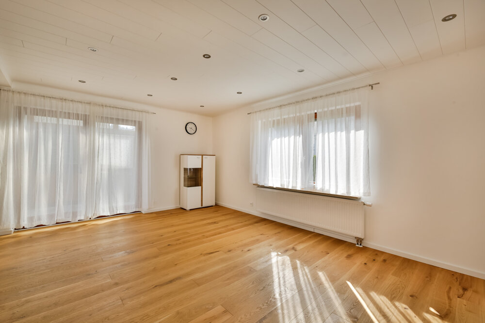 Doppelhaushälfte zum Kauf 370.000 € 3 Zimmer 92 m²<br/>Wohnfläche 205 m²<br/>Grundstück Schwann Straubenhardt-Schwann 75334