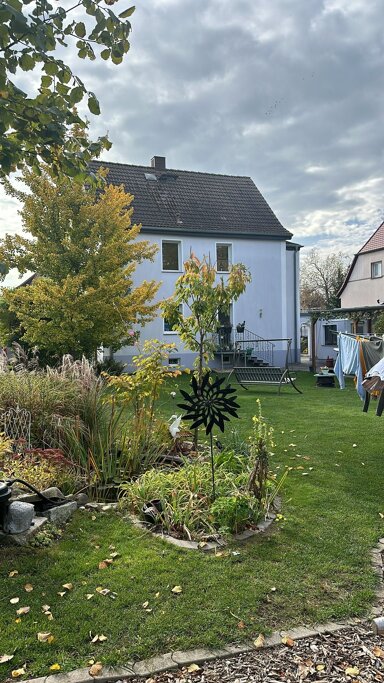 Einfamilienhaus zur Miete 2.200 € 5 Zimmer 160 m² 800 m² Grundstück frei ab 01.02.2025 Lindenauer Straße 35 Burghausen-Rückmarsdorf Leipzig 04178